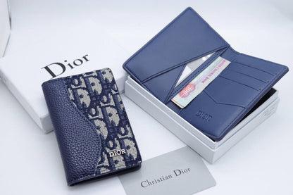 Dior Wallet 

65 dhs🇦🇪🇦🇪

With Box

Zain33
♥️♥️♥️