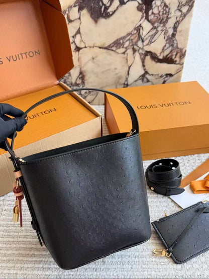 LV
Master🌺🌺
290 dhs✅

Zain228
♥️♥️♥️