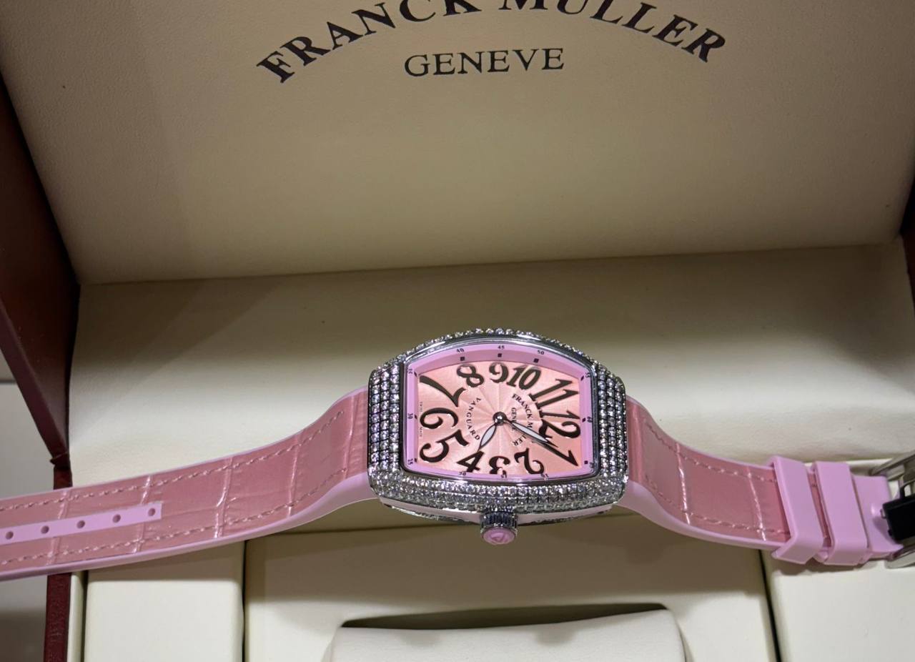 FRANCK MULLER 
_*WOMEN*_
_MASTER QUALITY_

410 dhs❤️
___WITH BOX_____❒
🎁🎁🎁


Zain108
♥️♥️♥️
