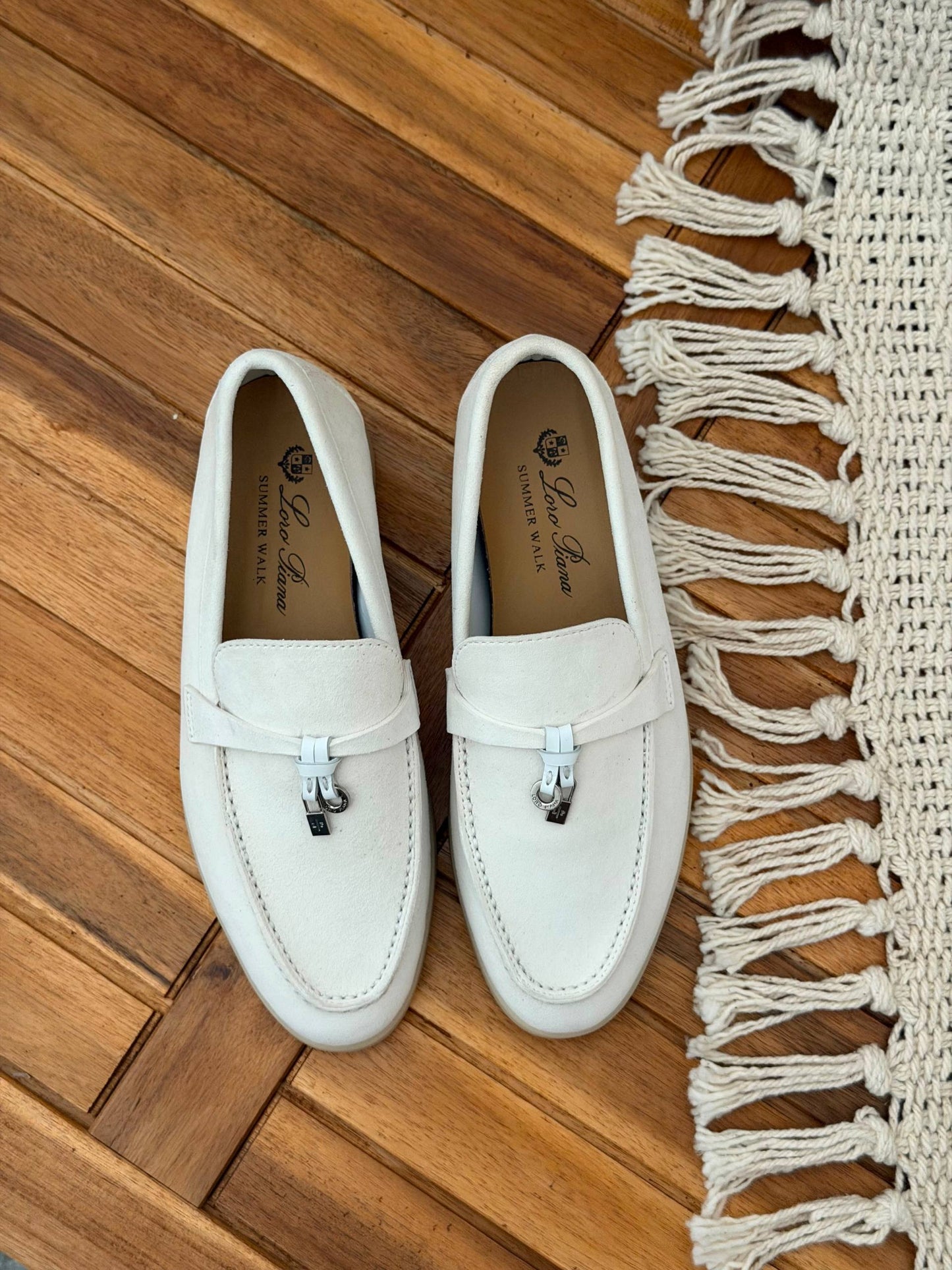 Loro piana 
Size 36-41
_Super master high quality_🪡
450 dhs🇦🇪🇦🇪

Zain176
♥️♥️♥️