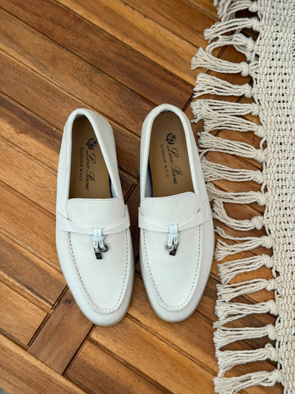Loro piana 
Size 36-41
_Super master high quality_🪡
450 dhs🇦🇪🇦🇪

Zain176
♥️♥️♥️