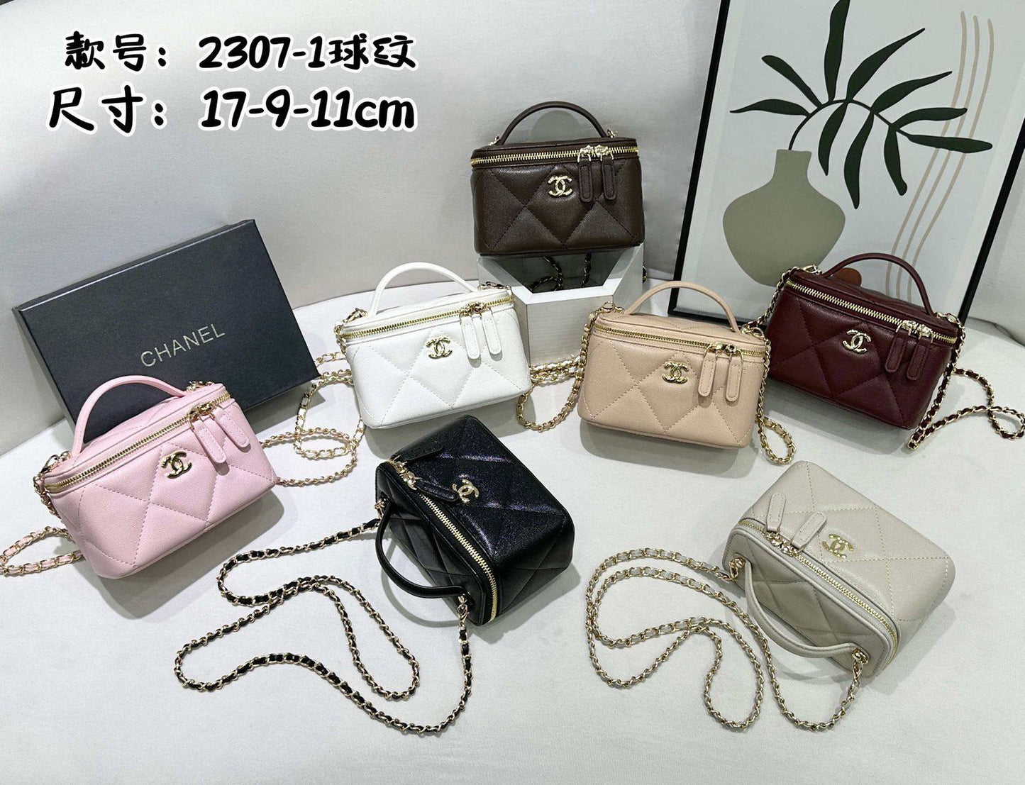 Chanel
withbox 
🎁🎁🎁

95 dhs❣️

Zain143
♥️♥️♥️