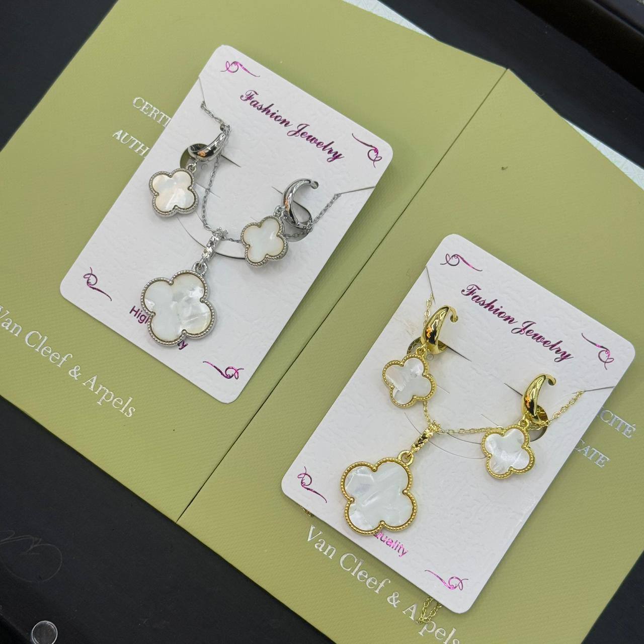 VCA
set
Fashion Quality 

30 dhs🪙💕
normal box
🎁🎁🎁

Zain48
♥️♥️♥️