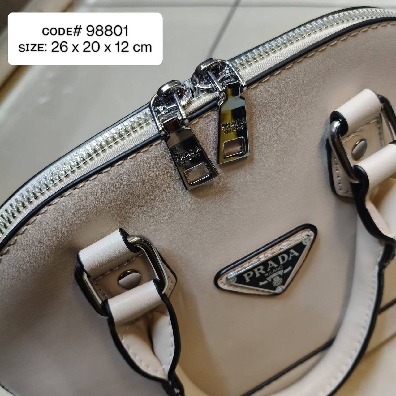 PRADA  ᴀʟᴍᴀ
sɪʟᴠᴇʀ ʜᴀʀᴅᴡᴀʀᴇ
ᴡɪᴛʜ ʟᴏɴɢ ʙᴇʟᴛ sᴛʀᴀᴘ
sɪᴢᴇ : 26 cm

60 dhs❣️

Zain31
♥️♥️♥️