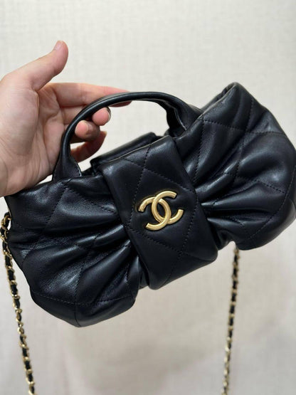 Chanel
Master🌺🌺
#35cm 350 dhs💛

Zain228
♥️♥️♥️