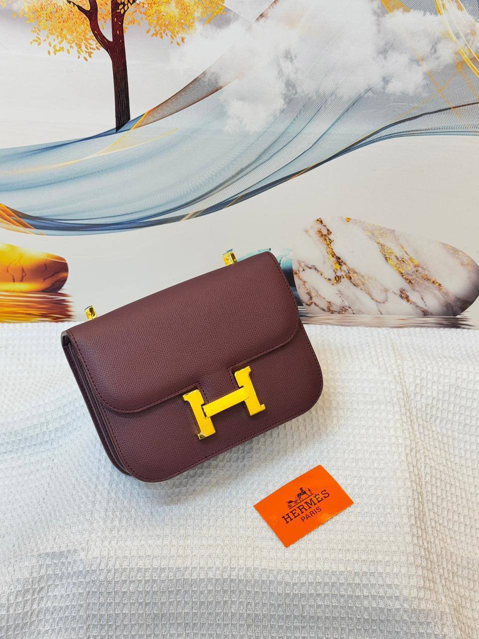 Hermes

Best quality

With box’s
🎁🎁🎁

100 dhs💓
size 19cm

Zain158
♥️♥️♥️