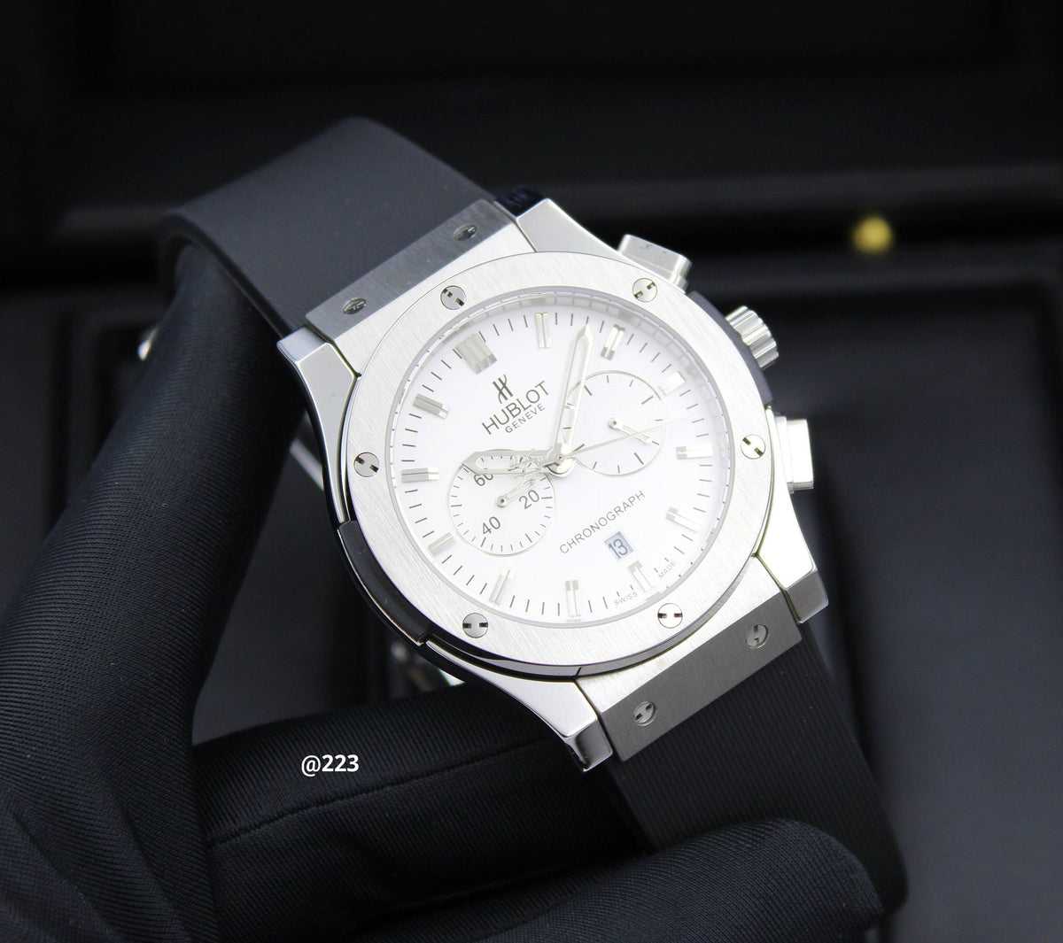 HUBLOT
MEN STOPWATCH 

41MM
205 dhs🇦🇪🇦🇪

Zain58
♥️♥️♥️