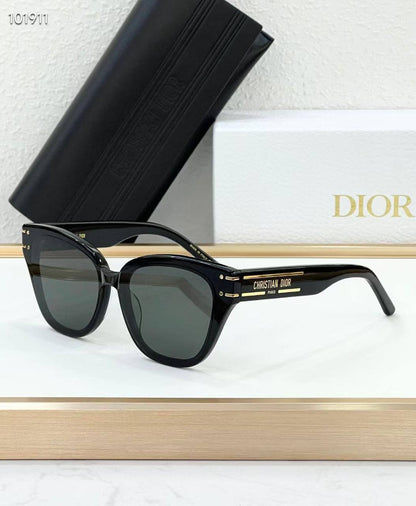 *NEW COLLECTION*

*SUNGLASSES WOMEN*

*MASTER QUALITY*

260 dhs🪙🌨️

Zain202
♥️♥️♥️