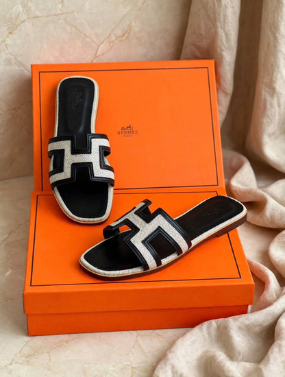 Hermes

36 to 41

75 dhs🇦🇪🇦🇪

Zain236
♥️♥️♥️