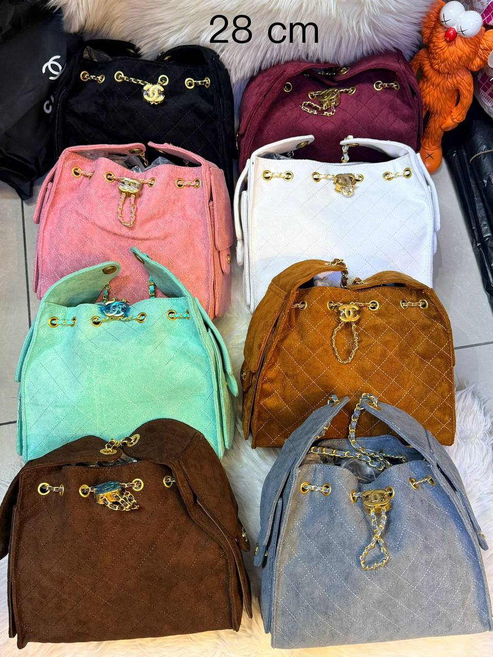 Chanel 
good quality, 
size...28 *24 cm 
110 dhs✅

Zain12
♥️♥️♥️