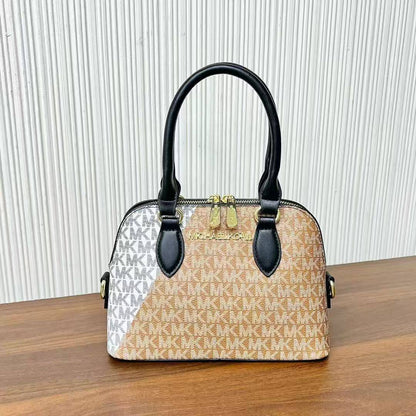Michel Kors 
70 dhs🇦🇪🇦🇪🇦🇪

Zain232
♥️♥️♥️