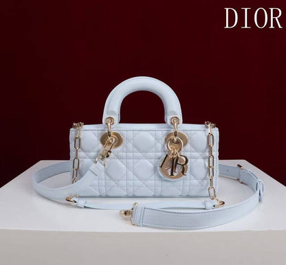 Dior D-joy✅
*Size 22 cm*
For Price 👇 WhatsApp✅
0568585901 
0507557372
0552275751 Owner Zain 👌

Zain274
♥️♥️♥️
