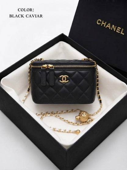 Chanel ᴠᴀɴɪᴛʏ ᴄᴀsᴇ
ᴍɪʀʀᴏʀ ɪɴsɪᴅᴇ/ ɢᴏʟᴅ ᴄʜᴀɪɴ
ᴡɪᴛʜʙᴏx
ᴄᴀᴠɪᴀʀ
sɪᴢᴇ:17ᴄᴍ
100 dhs✅

Zain56
♥️♥️♥️