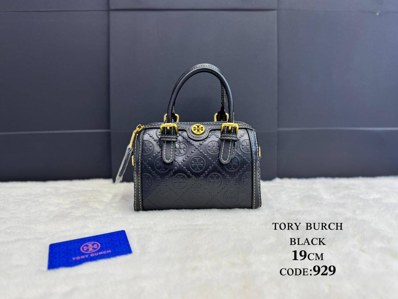 ᴛᴏʀʏ ʙᴜʀᴄʜ ᴍɪɴɪ ʙᴀʀʀᴇʟ ʙᴀɢ 
ᴛᴏᴘ ʜᴀɴᴅʟᴇ ᴄʀᴏssʙᴏᴅʏ ʙᴀɢ

ᴡɪᴛʜʙᴏx
🎁🎁🎁

ʟᴇᴀᴛʜᴇʀ 

sɪᴢᴇ:19ᴄᴍ
95 dhs🪙

Zain56
♥️♥️♥️