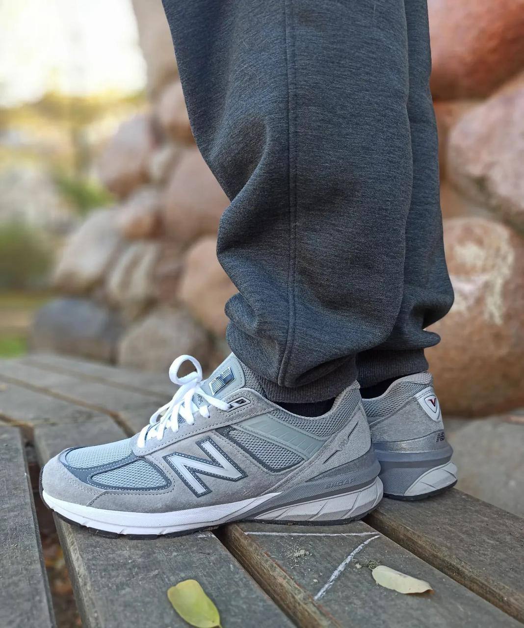 New Balance 990v5 （grey/ black） ,
size 36-45 ,
180 dhs✅

Zain18
♥️♥️♥️