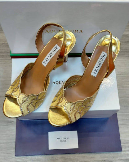 Aquazzura 
New Arrived 
Size 36 To 41
120 dhs❣️

Zain16
♥️♥️♥️