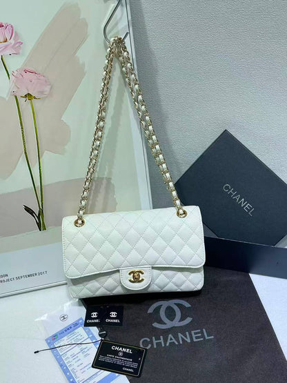 Chanel
withbox 
120 dhs🇦🇪🇦🇪

Zain143
♥️♥️♥️