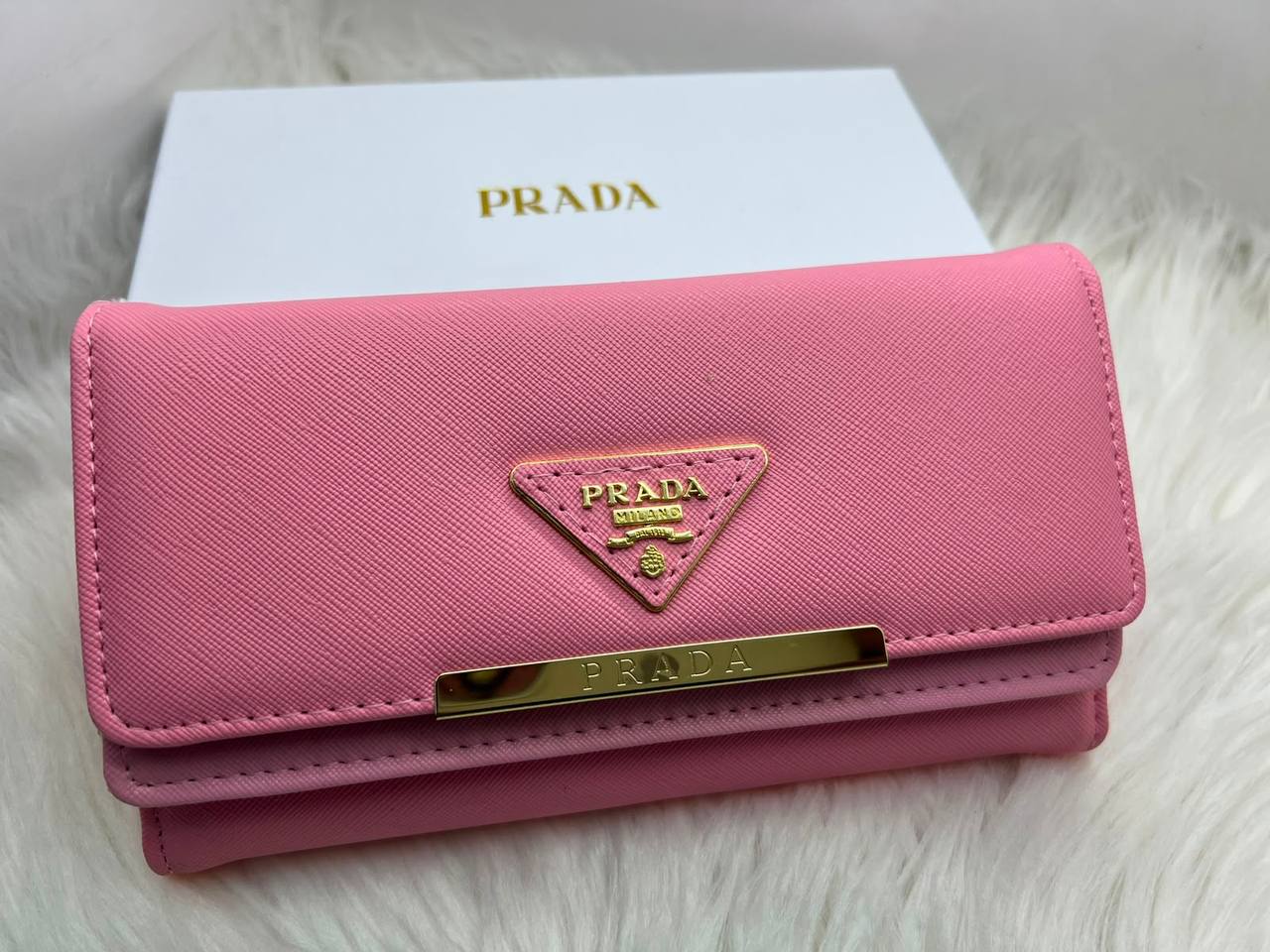 Wallets
45 dhs🇦🇪🇦🇪

Zain182
♥️♥️♥️