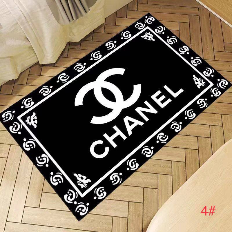 New collection 🔥🔥🔥🔥🔥
Velvet carpet 
Good quality 
Big size 
160*200
130 dhs✅

Zain99
♥️♥️♥️