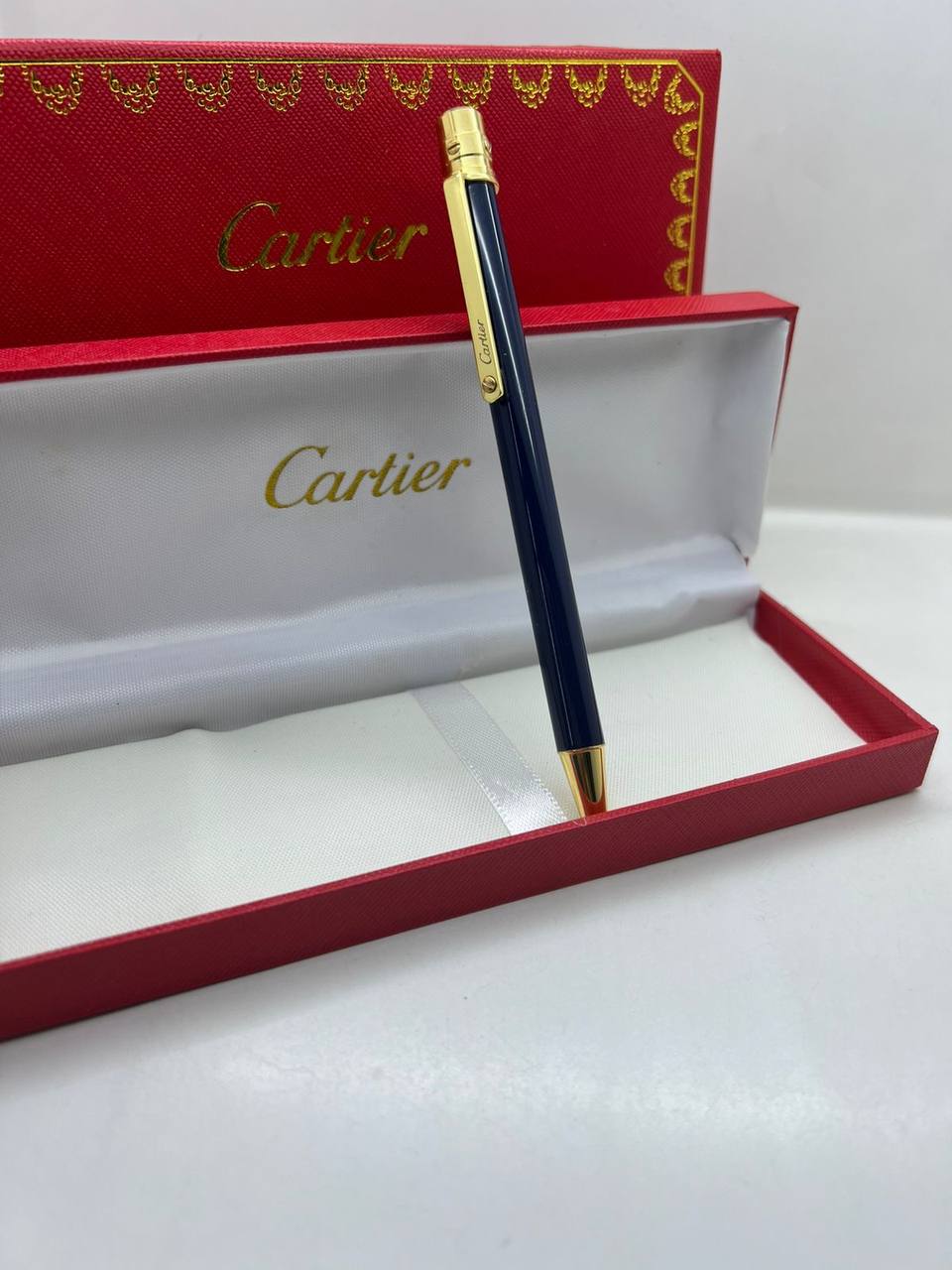 Cartier
Pen
65 dhs✅

Zain182
♥️♥️♥️