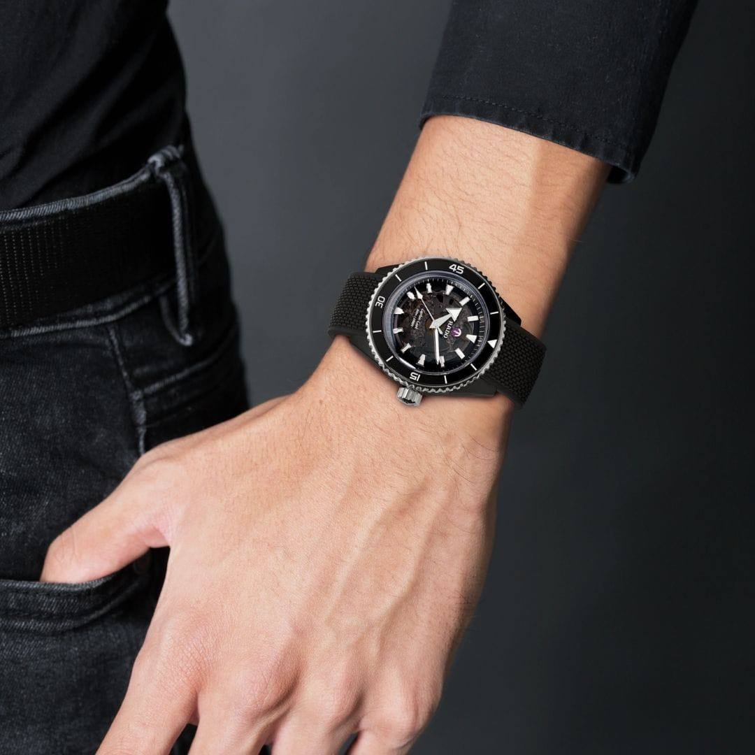 Rado Captain Cook Skeleton watch for men good quality 
automatic 

280 dhs🪙💚

Zain59
♥️♥️♥️