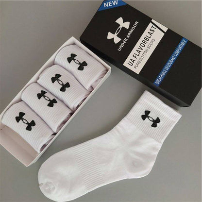 Socks
One box 5 pairs 
35 dhs🇦🇪🇦🇪

Zain138
♥️♥️♥️