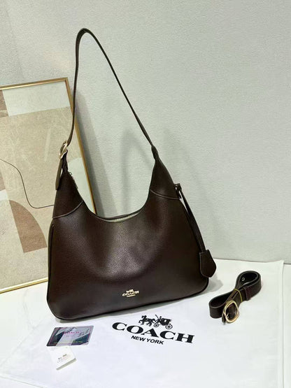 COACH

Best quality 
without box

110 dhs🇦🇪🇦🇪

size 35CM
Zain290
♥️♥️♥️