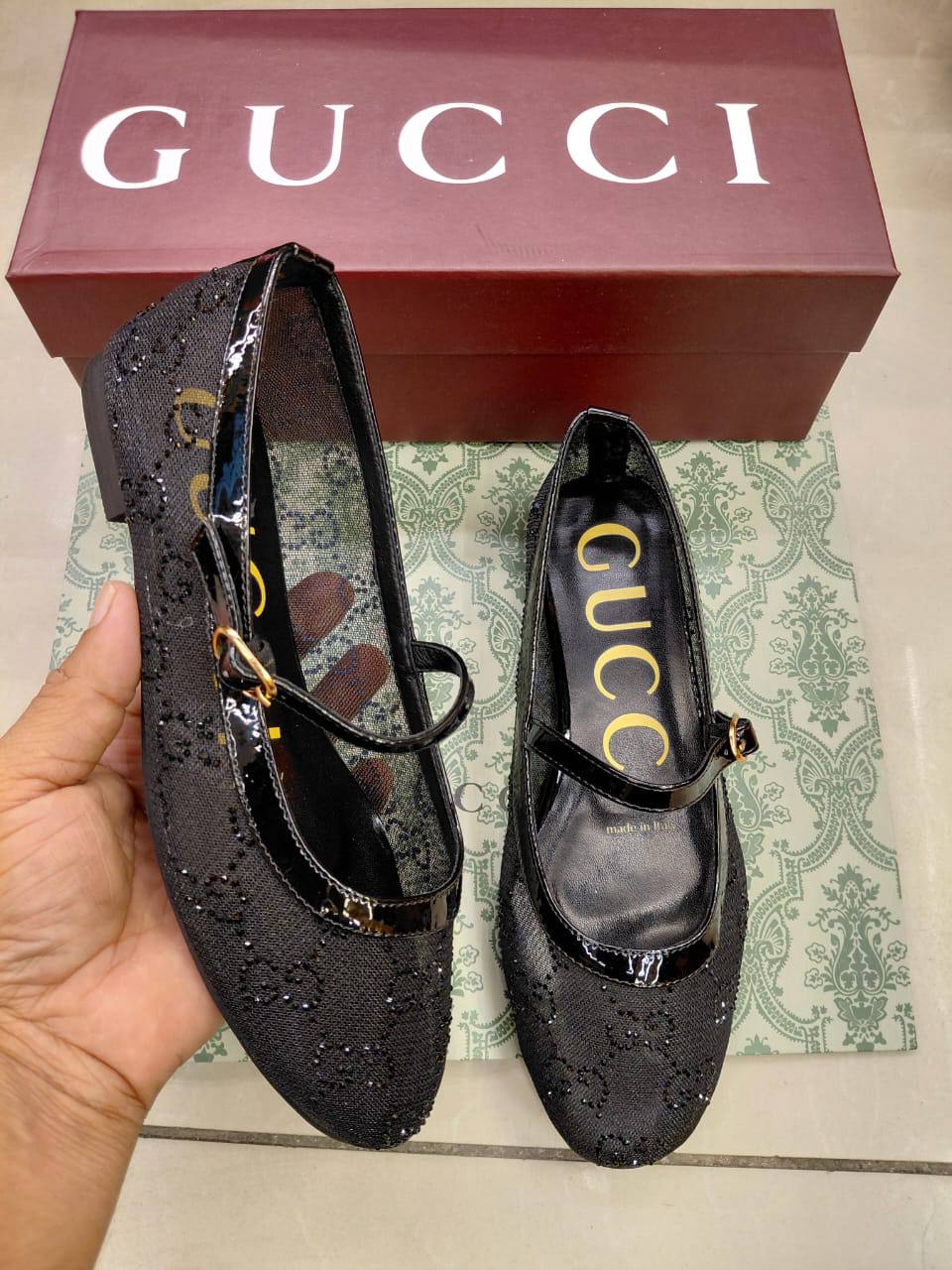 Gucci Shoes
High Quality 
Size 36 to 41 
105 dhs✅

Zain120
♥️♥️♥️