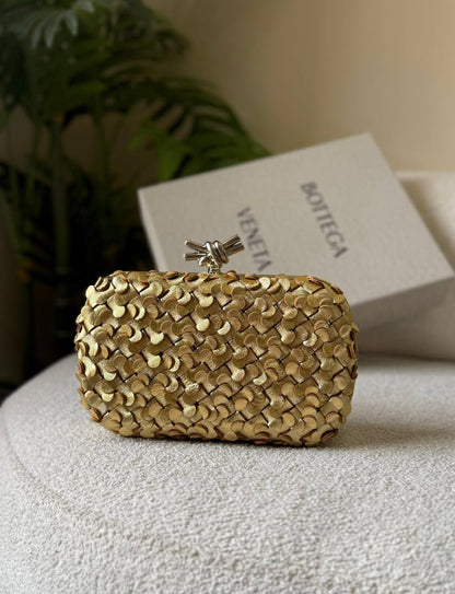 BOTTEGA
        🍁💕🍃
🍂Available now 🩵💫
For Price 👇 WTSP Text Zain 0568585901
0507557372
0544061607

Zain246
♥️♥️♥️