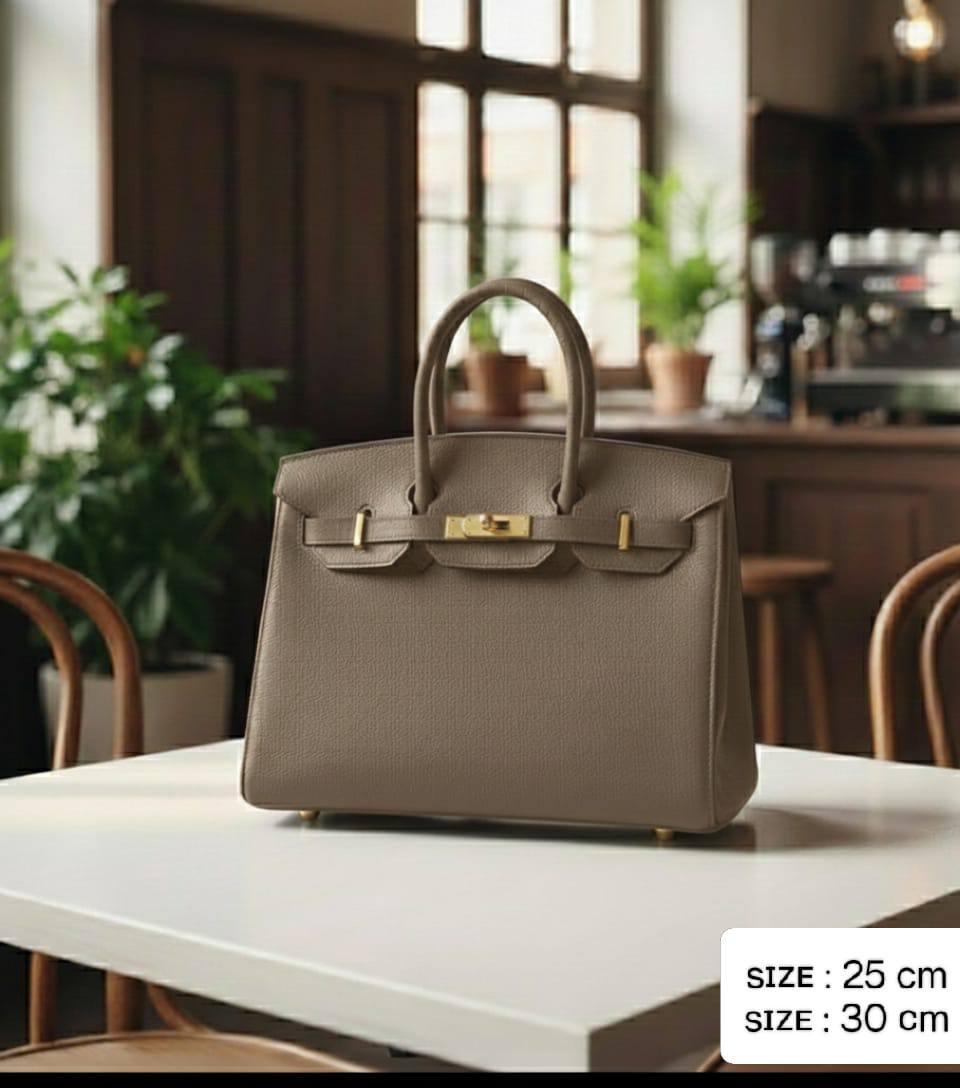 HERMES ʙɪʀᴋɪɴs
ᴍᴀᴛᴛᴇʀ ʟᴇᴀᴛʜᴇʀ
ɢᴏʟᴅ ʜᴀʀᴅᴡᴀʀᴇ

sɪᴢᴇ 25 cm PRICE: *105 ᴅʜs* 

sɪᴢᴇ 30 cm PRICE: *115 ᴅʜs* 

Zain31
♥️♥️♥️