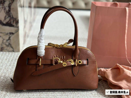 Miu Miu
Master ++++
For Price 👇 WTSP Text Zain 0568585901

Zain192
♥️♥️♥️