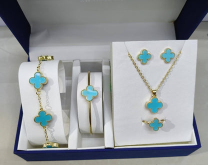 VCA set 
With box 
🎁🎁🎁

60 dhs✅

Zain25
♥️♥️♥️