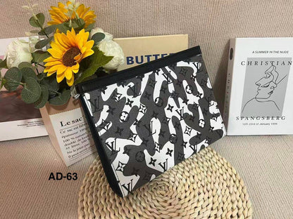 Men bags

Lv
Dior
85 dhs🇦🇪🇦🇪
Good quality 

Zain182
♥️♥️♥️