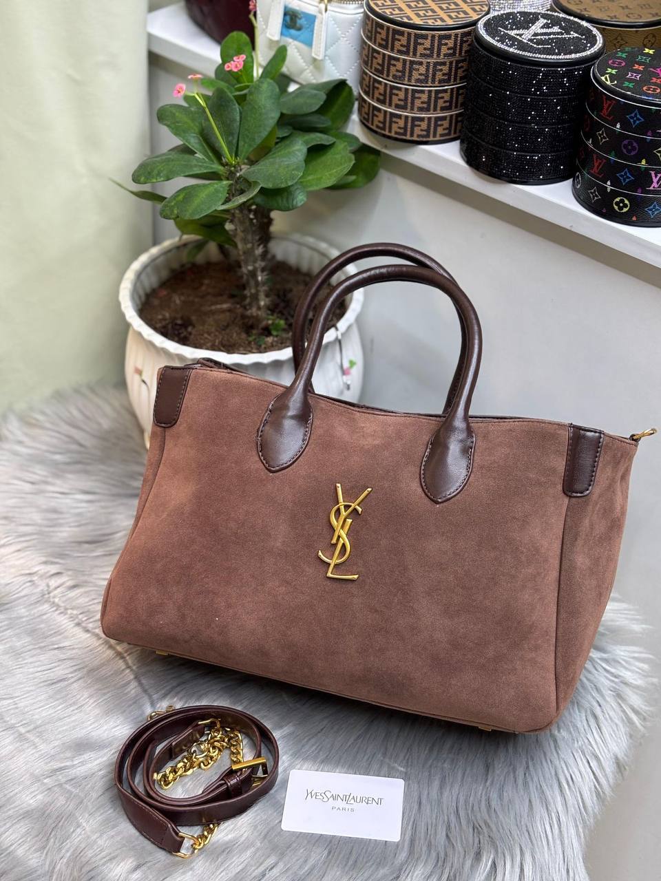 YSL
SIZE………. 35 CM🌷
110 dhs✅

Zain244
♥️♥️♥️