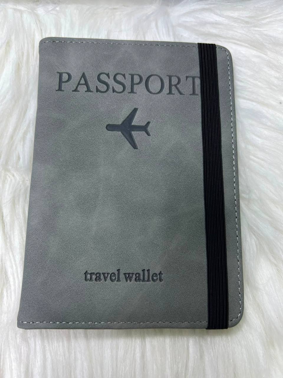 Passport Holder
40 dhs💓

Zain182
♥️♥️♥️