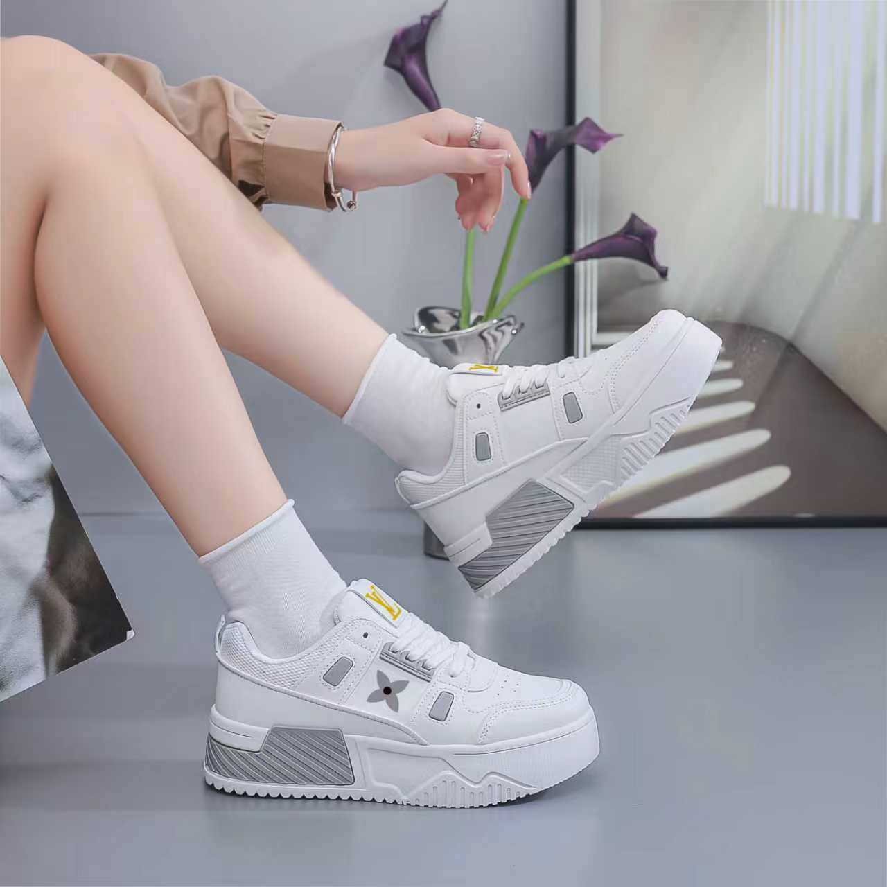 LV
Size 36to41      
75 dhs🪙🌨️

Zain163
♥️♥️♥️