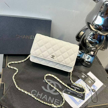 Chanel
with box
good quality
110 dhs💓

Zain143
♥️♥️♥️