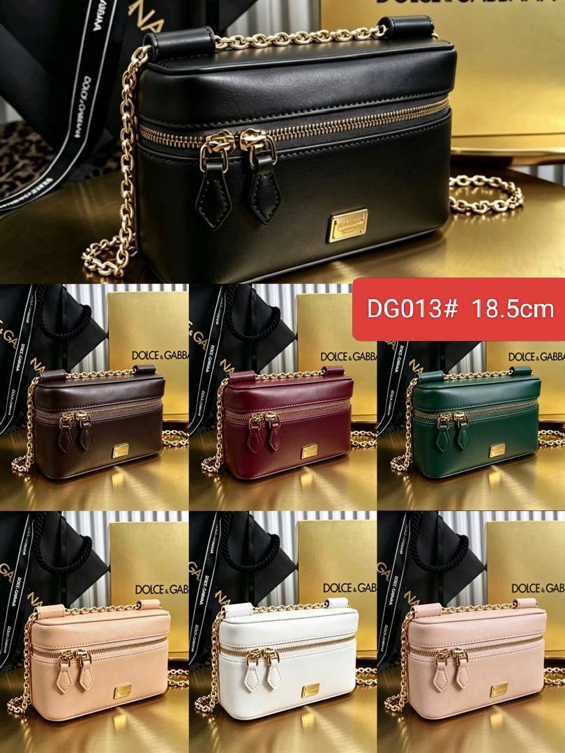 D&G
100 dhs🇦🇪🇦🇪
with box19cm

Zain26
♥️♥️♥️