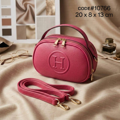 HERMES ᴄᴀᴍᴇʀᴀ ʙᴀɢ
ᴅᴏᴜʙʟᴇ ᴢɪᴘᴘᴇʀ ʜᴀɴᴅʙᴀɢ
ᴍᴀᴛᴛᴇ sᴏғᴛ ʟᴇᴀᴛʜᴇʀ ᴍᴀᴛᴇʀɪᴀʟ
ɢᴏʟᴅ ʜᴀʀᴅᴡᴀʀᴇ
ᴡɪᴛʜ ʟᴏɴɢ ʙᴇʟᴛ sᴛʀᴀᴘ
sɪᴢᴇ : 20 cm
ᴡɪᴛʜ BOX
🎁🎁🎁

70 dhs✅

Zain31
♥️♥️♥️