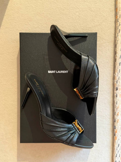 YSL 🦁
QUALITY: SUPER MASTER 💥😍
SIZE:36 TO 42🥰

450 dhs💛

Zain319
♥️♥️♥️