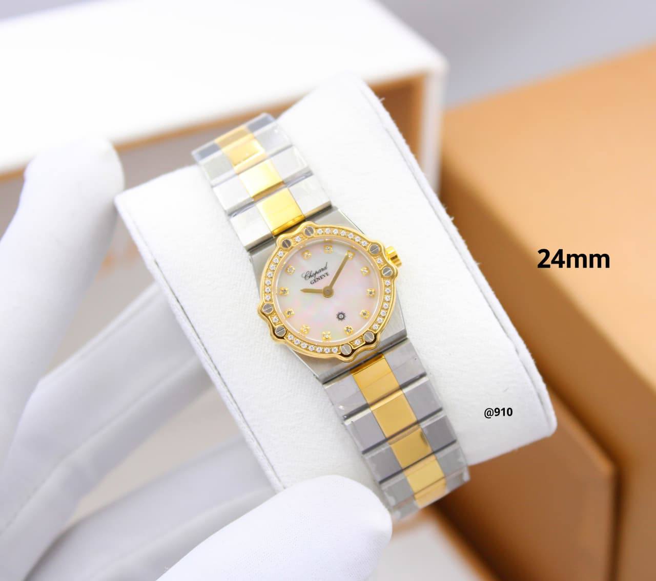 CHOPARD St. MORITZ WOMEN BATTERY 24MM

420 dhs✅

Zain58
♥️♥️♥️