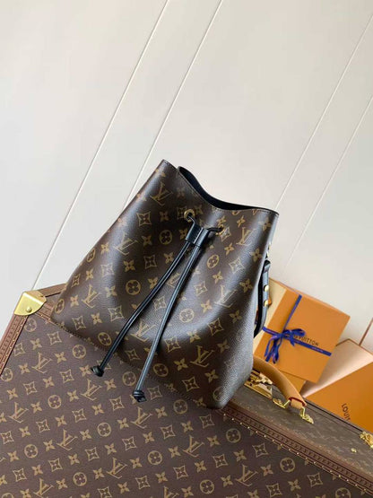 LV
Master💍💍
230 dhs💓

Zain10
♥️♥️♥️