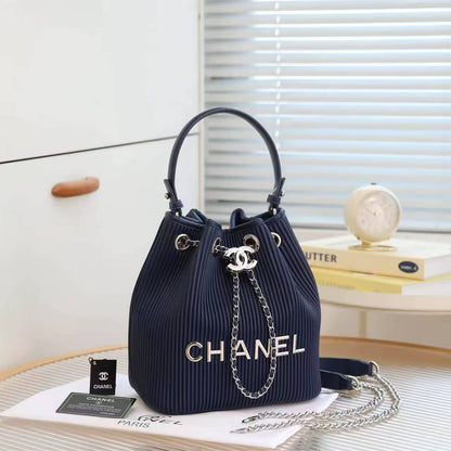 Chanel  
Good quality 
100 dhs✅

Zain232
♥️♥️♥️