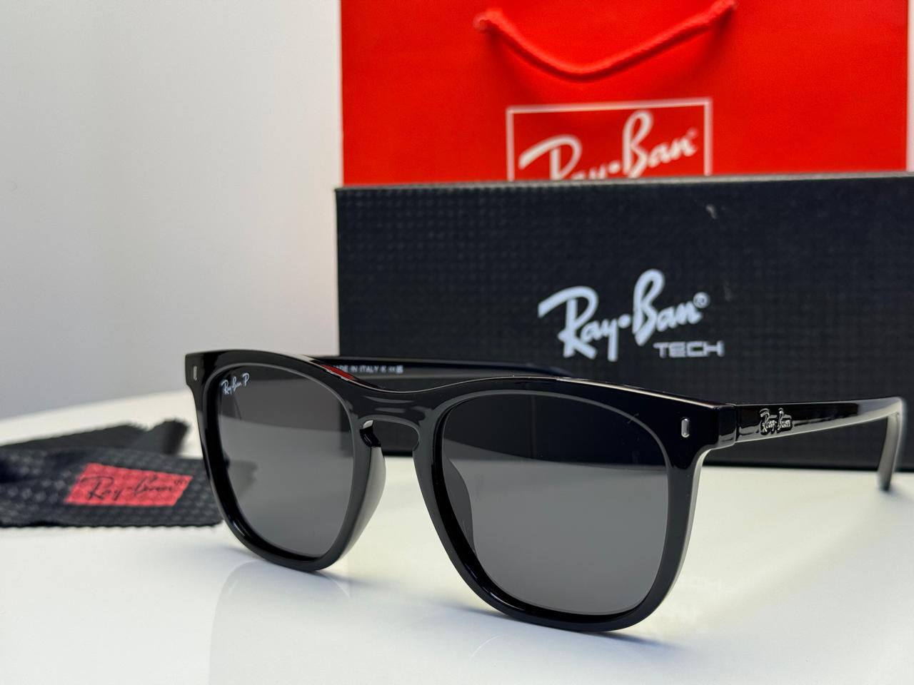 Ray Ban
55 dhs✅

Zain182
♥️♥️♥️