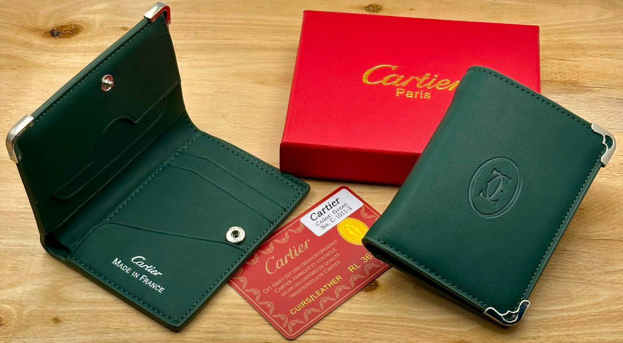 Wallets
65 dhs✅

Zain182
♥️♥️♥️