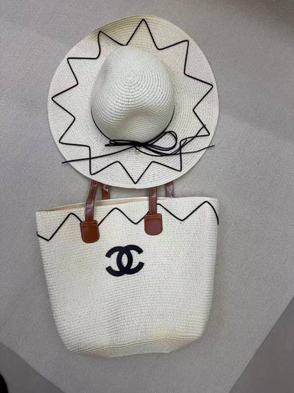 CHANEL
Hat and bag

90 dhs🇦🇪🇦🇪

Zain04
♥️♥️♥️