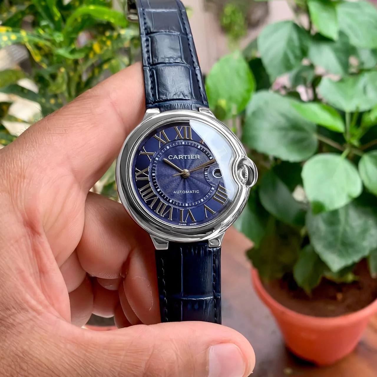 Cartier 
watch for men 
good quality automatic
260 dhs✅

Zain59
♥️♥️♥️