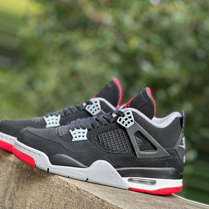 Jordan 4 
Sizes 36-47 
170 dhs🪙💚

Zain232
♥️♥️♥️