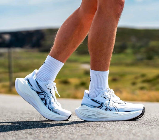 ASICS Superblast 3
White Black ，
Size 36-45 ，
240 dhs✅

Zain18
♥️♥️♥️