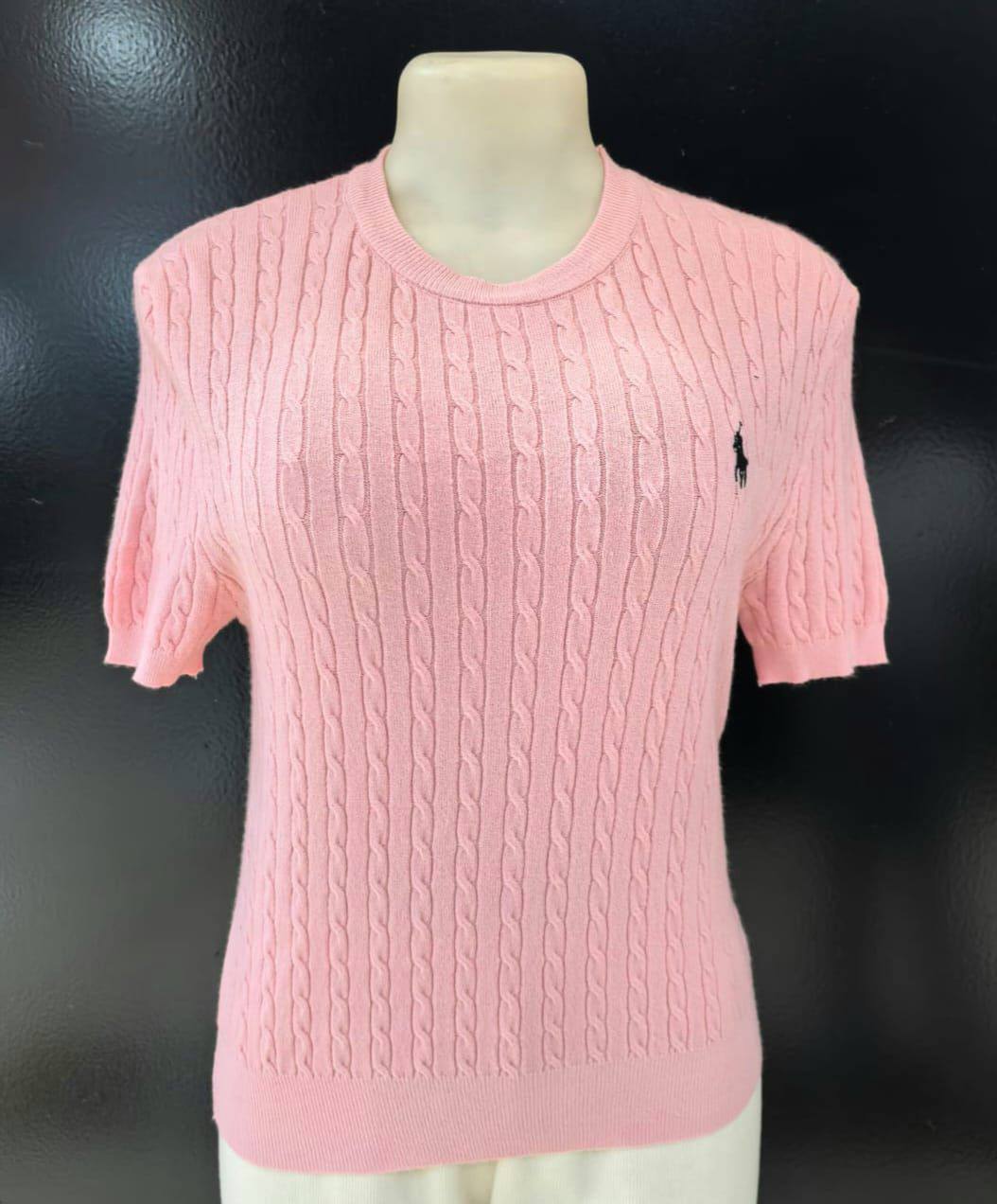 Polo T-shirt free size 
50 dhs✅

Zain295
♥️♥️♥️